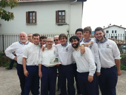 EL PUEBLO DE UNDIANO HOMENAJEÓ A LA COMPARSA