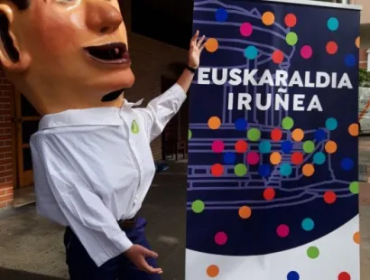 LA COMPARSA CON EUSKARALDIA